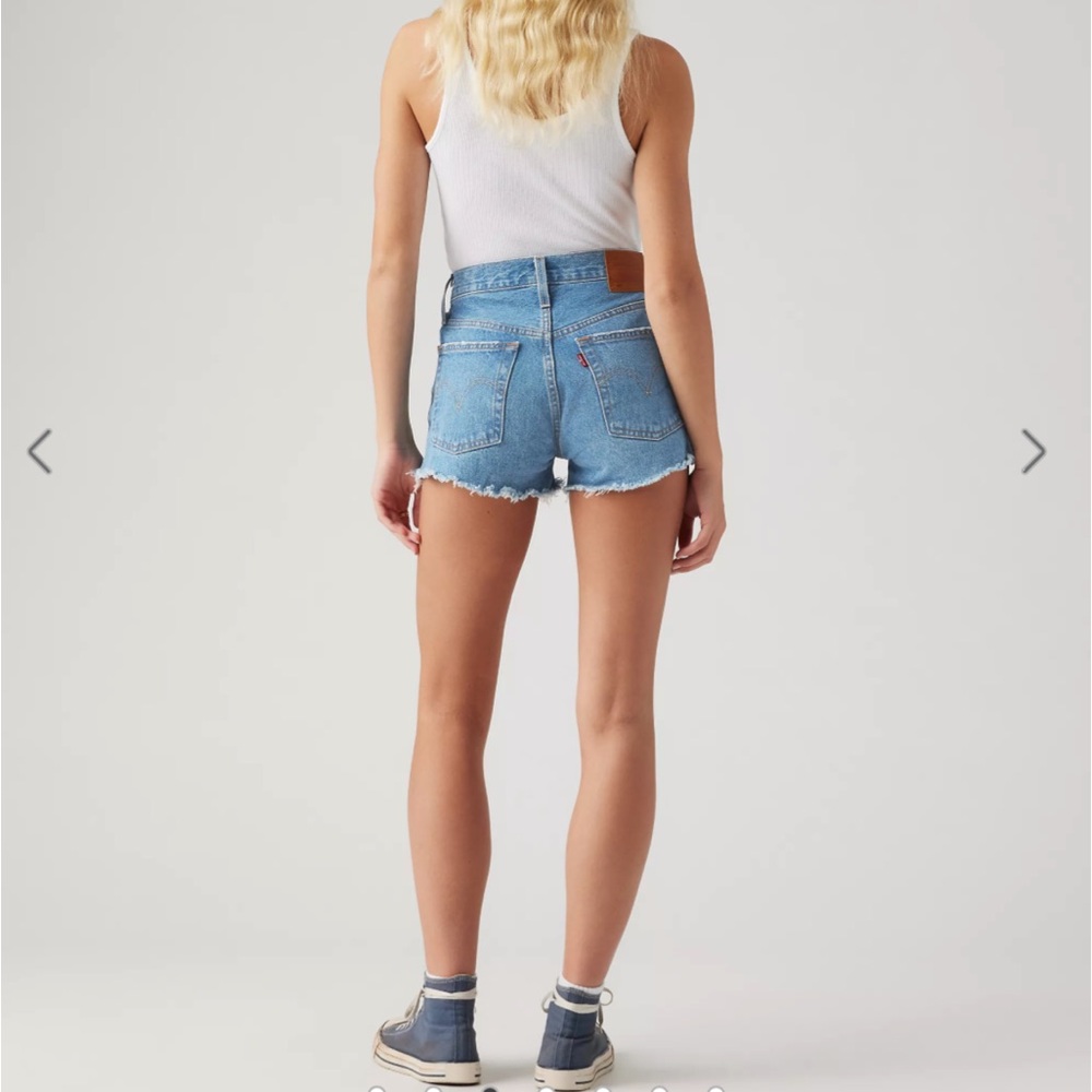 Levi's 501 Shorts Light to Medium Wash